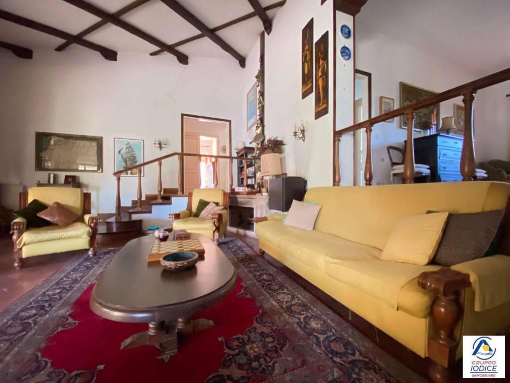 casa indipendente in vendita a Sabaudia