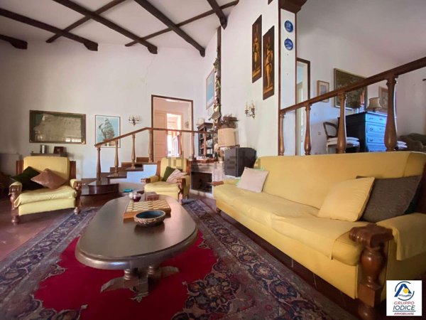 casa indipendente in vendita a Sabaudia