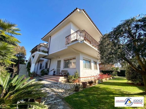 casa indipendente in vendita a Sabaudia