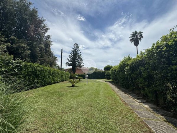 appartamento in vendita a Sabaudia in zona Bella Farnia