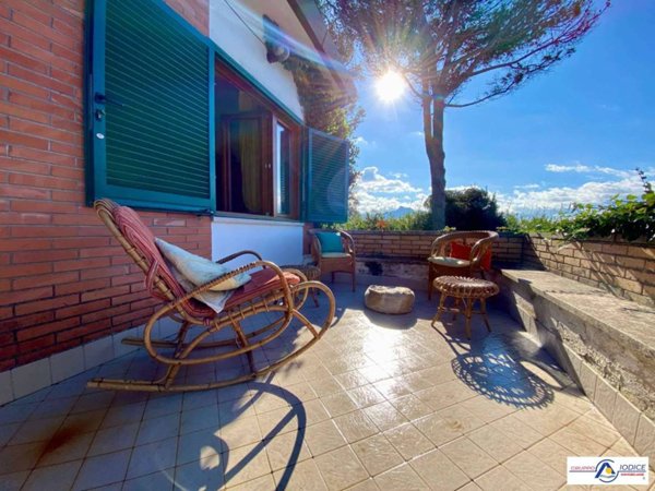 casa indipendente in vendita a Sabaudia