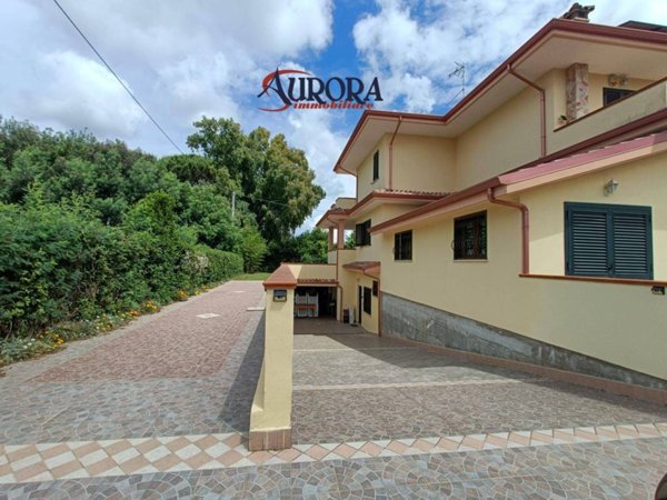 casa indipendente in vendita a Sabaudia