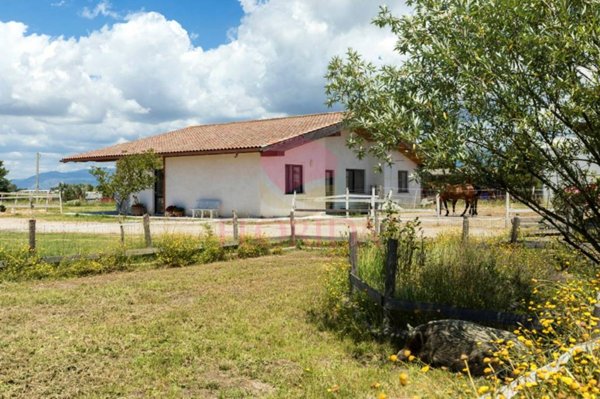 casa indipendente in vendita a Sabaudia