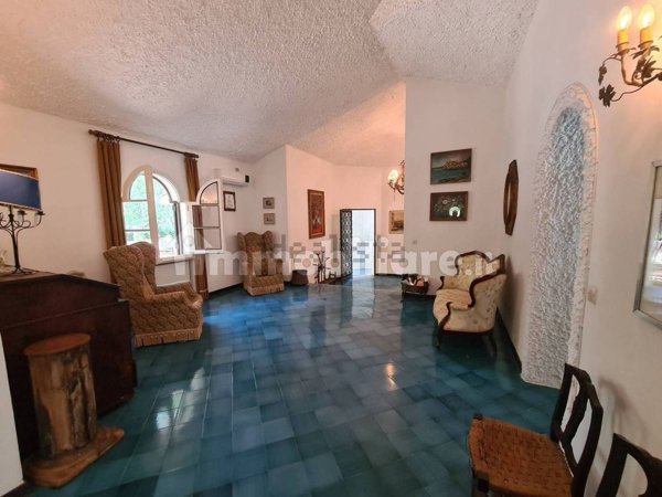 casa indipendente in vendita a Sabaudia