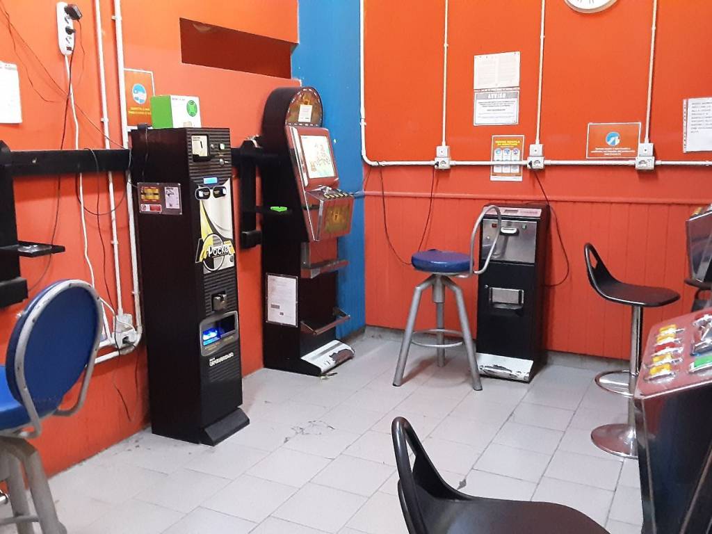 negozio in vendita a Sabaudia