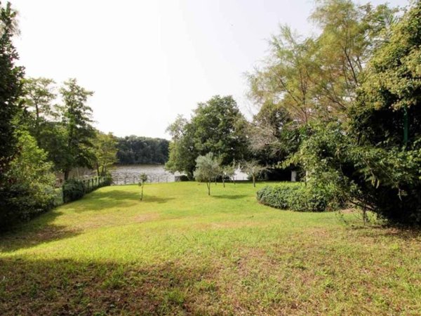 casa indipendente in vendita a Sabaudia