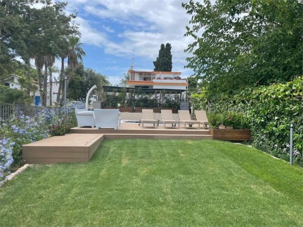 casa indipendente in vendita a Sabaudia