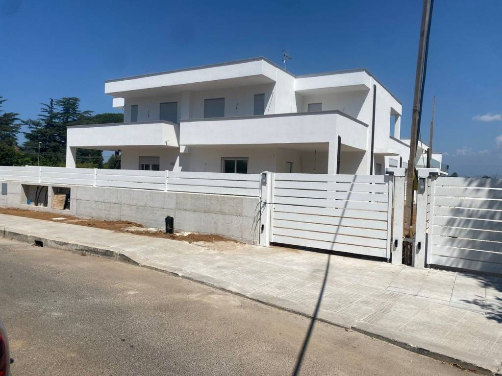 casa indipendente in vendita a Sabaudia