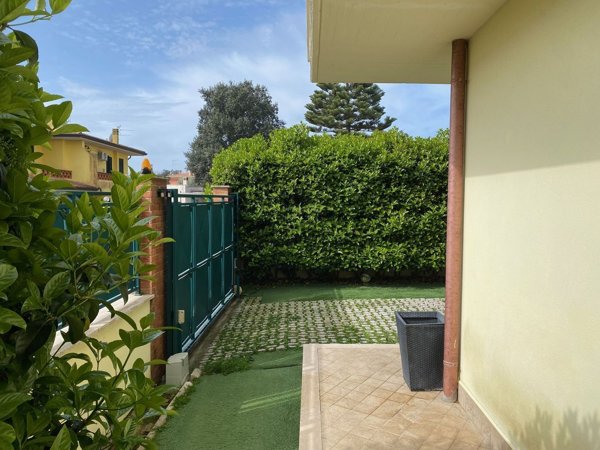 casa indipendente in vendita a Sabaudia