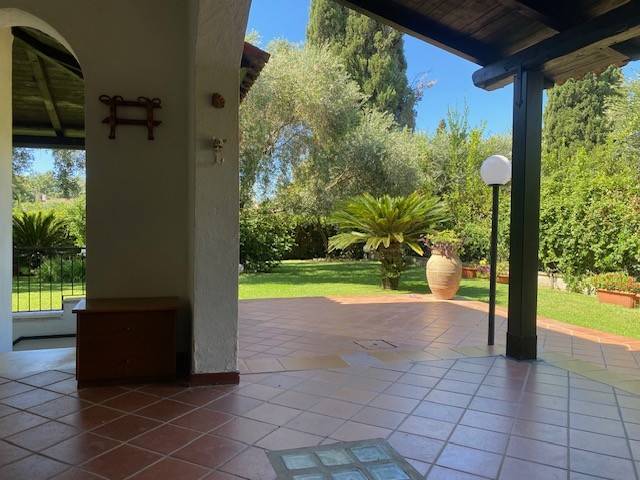 casa indipendente in vendita a Sabaudia