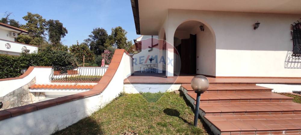 casa indipendente in vendita a Sabaudia