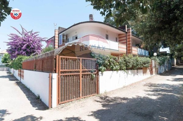 casa indipendente in vendita a Sabaudia