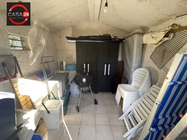 casa indipendente in vendita a Sabaudia in zona Bella Farnia