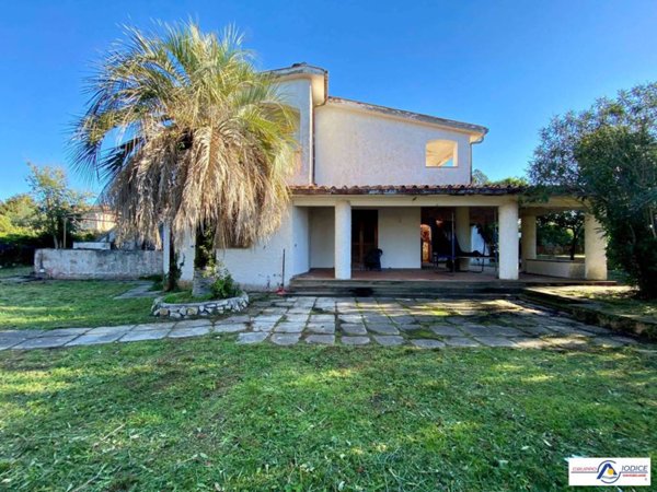 casa indipendente in vendita a Sabaudia in zona Sant'Andrea