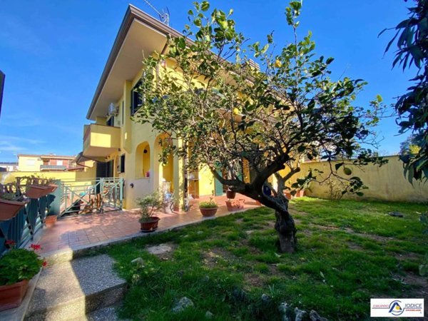 casa indipendente in vendita a Sabaudia