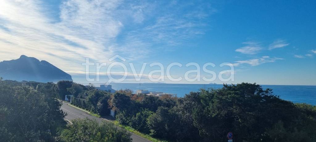 casa indipendente in vendita a Sabaudia
