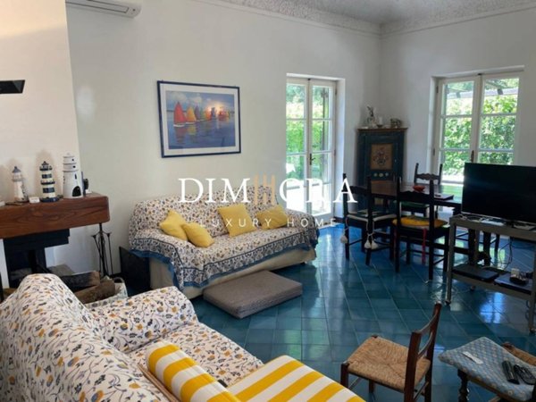 casa indipendente in vendita a Sabaudia in zona Baia d'Argento