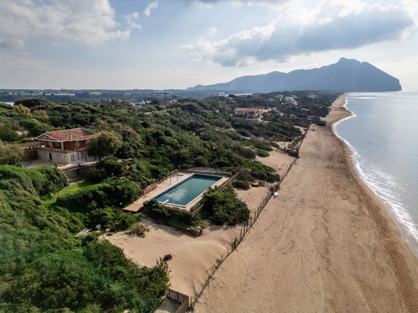 casa indipendente in vendita a Sabaudia