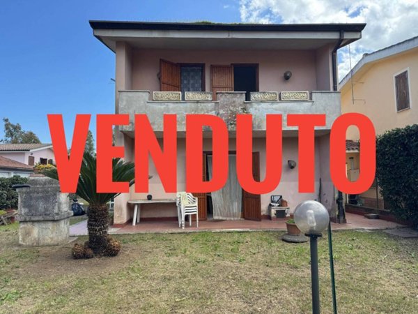 casa indipendente in vendita a Sabaudia