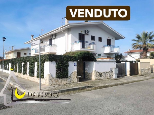 appartamento in vendita a Sabaudia in zona Sacramento