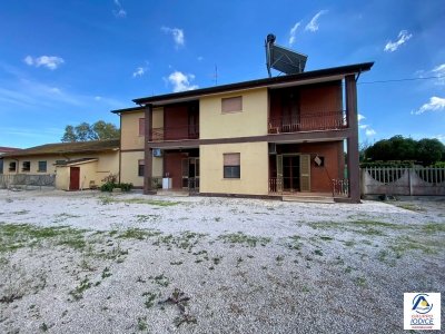 casa indipendente in vendita a Sabaudia