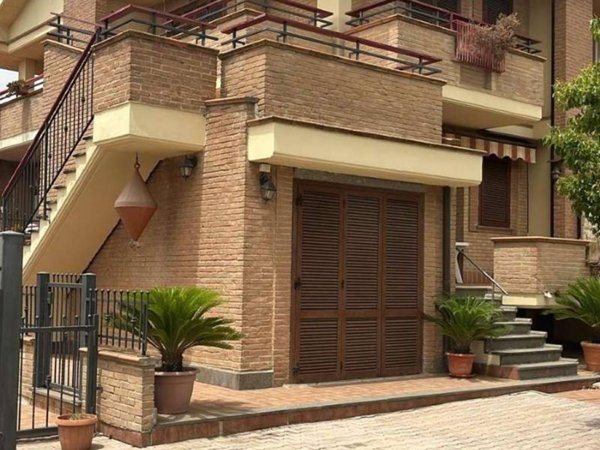 casa indipendente in vendita a Sabaudia