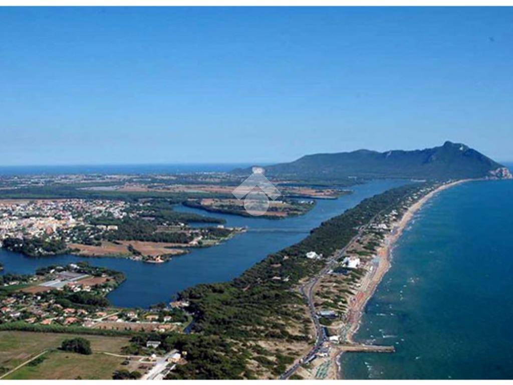 terreno edificabile in vendita a Sabaudia