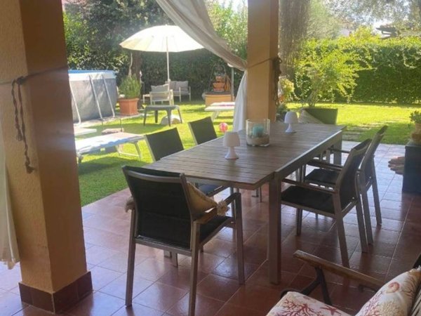 casa indipendente in vendita a Sabaudia in zona Bella Farnia