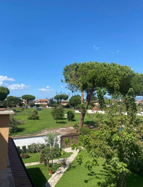 casa indipendente in vendita a Sabaudia