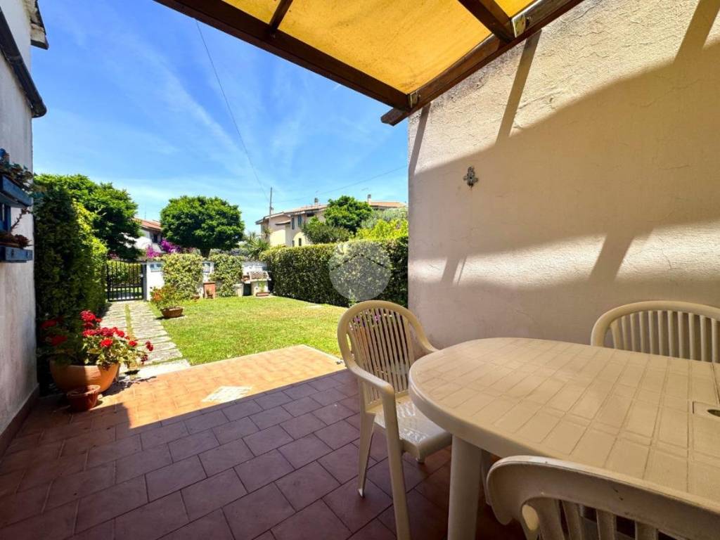 appartamento in vendita a Sabaudia in zona Bella Farnia