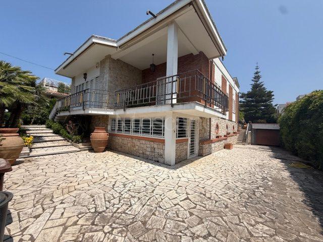 casa indipendente in vendita a Sabaudia