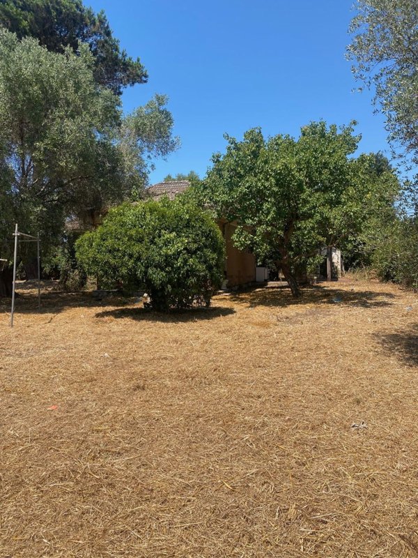 casa indipendente in vendita a Sabaudia