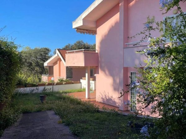 casa indipendente in vendita a Sabaudia