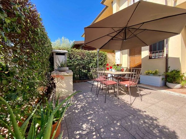 casa indipendente in vendita a Sabaudia