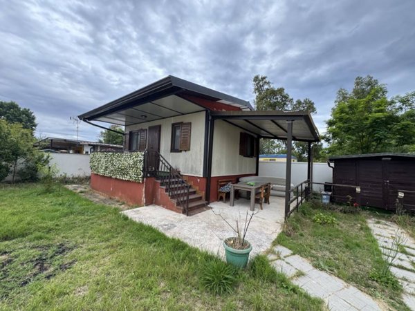 casa indipendente in vendita a Sabaudia in zona Bella Farnia