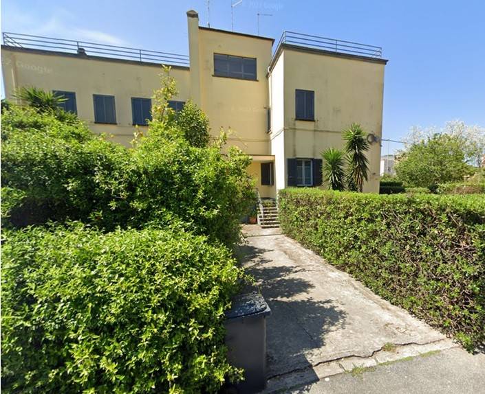 locale commerciale in vendita a Sabaudia