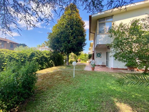casa indipendente in vendita a Sabaudia