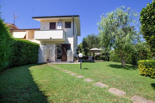 casa indipendente in vendita a Sabaudia