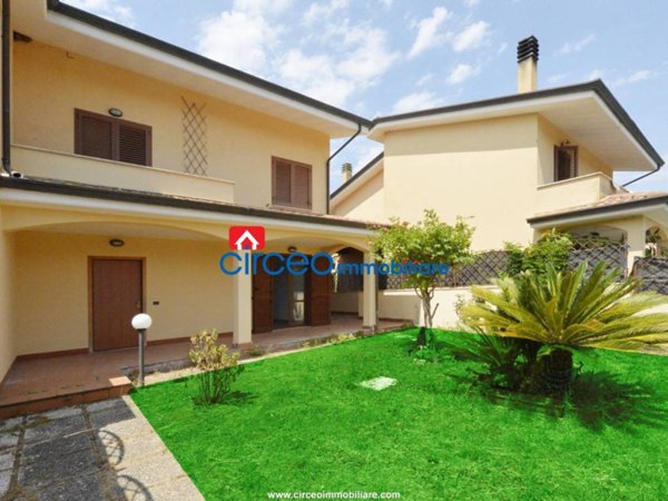 casa indipendente in vendita a Sabaudia