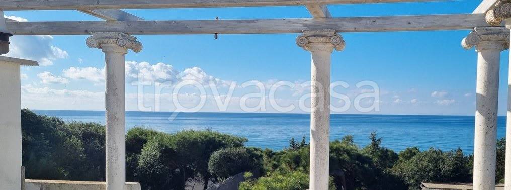 casa indipendente in vendita a Sabaudia