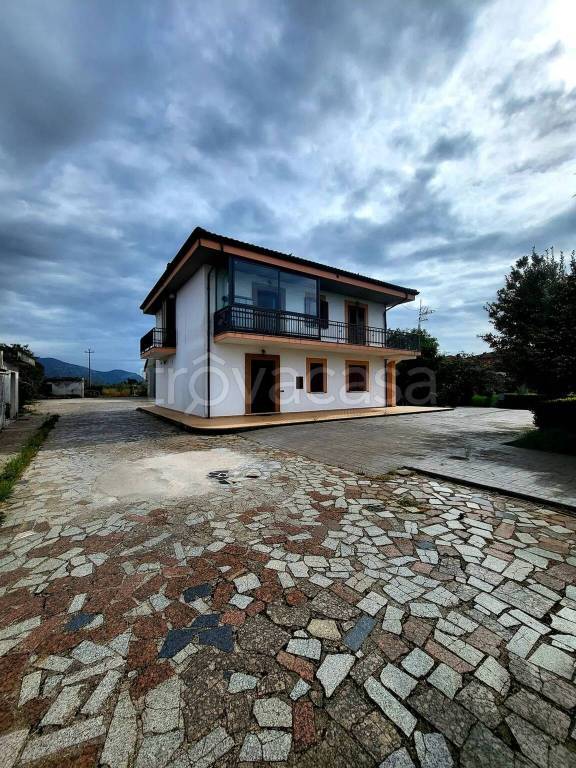 casa indipendente in vendita a Sabaudia