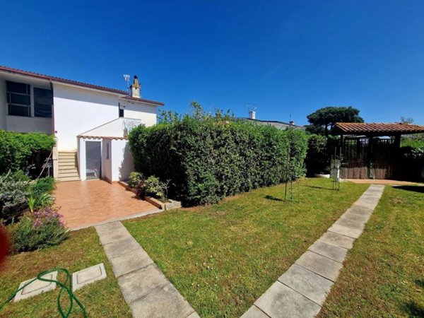 appartamento in vendita a Sabaudia in zona Bella Farnia