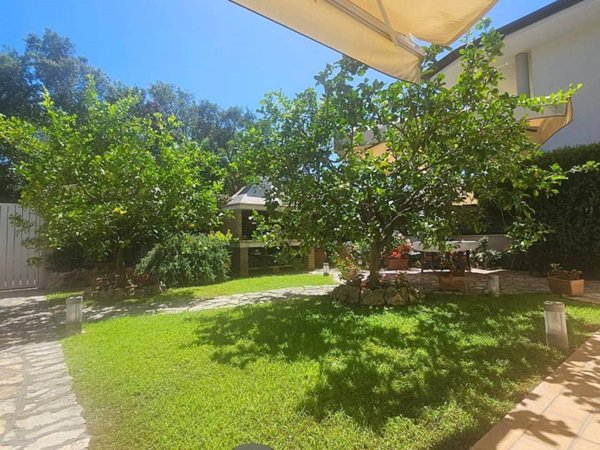 casa indipendente in vendita a Sabaudia
