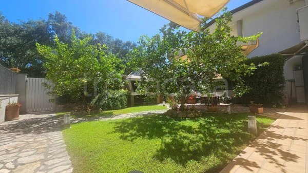 casa indipendente in vendita a Sabaudia