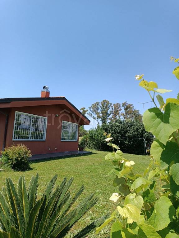 casa indipendente in vendita a Sabaudia