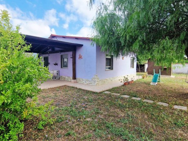 casa indipendente in vendita a Sabaudia