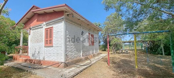 casa indipendente in vendita a Sabaudia