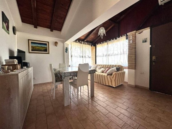 casa indipendente in vendita a Sabaudia