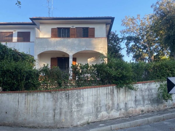 casa indipendente in vendita a Sabaudia