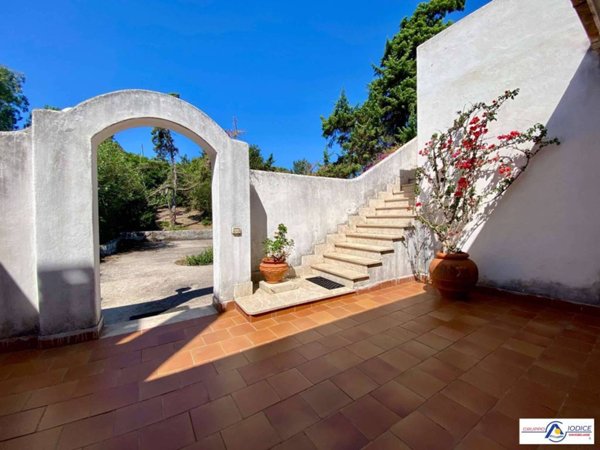 casa indipendente in vendita a Sabaudia